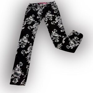 Tinseltown Black and White Floral Print Straight Leg Jeans Size 3